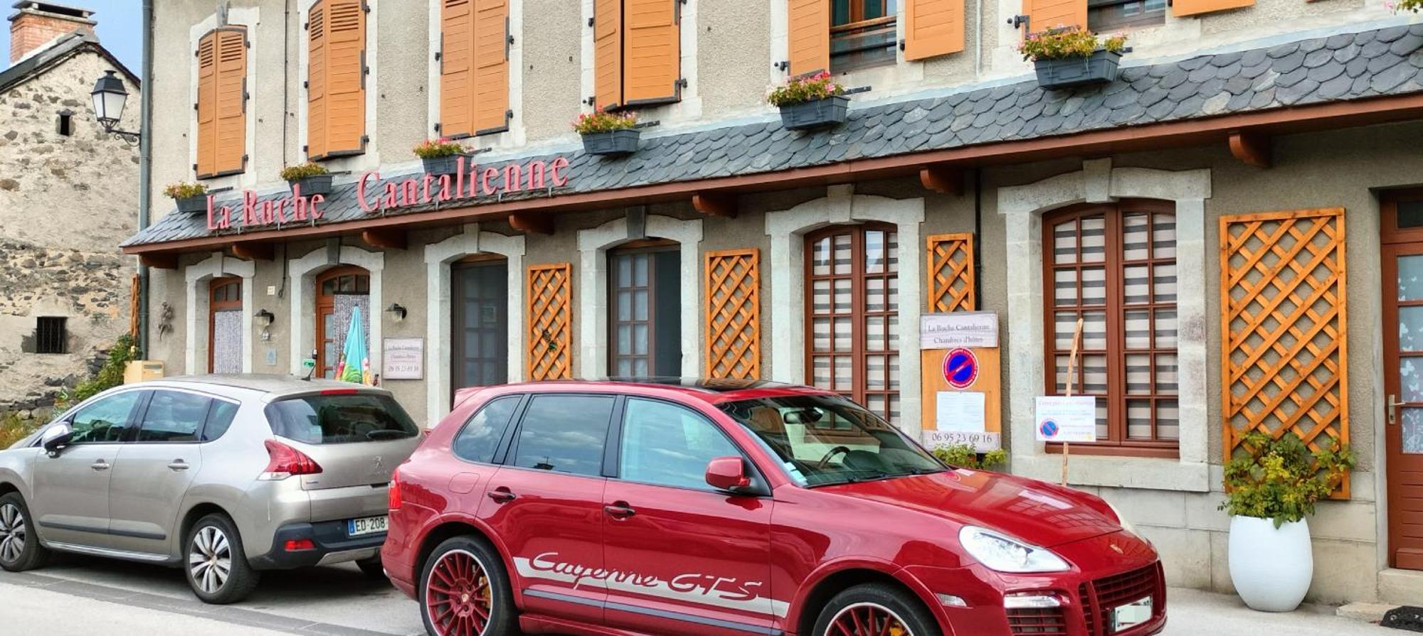 La Ruche Cantalienne Saint-Etienne-de-Chomeil Eksteriør bilde